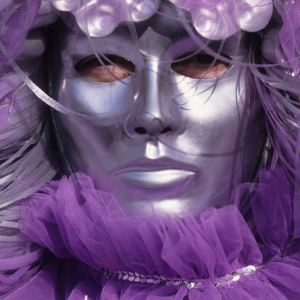 Volto in Grey and Magenta