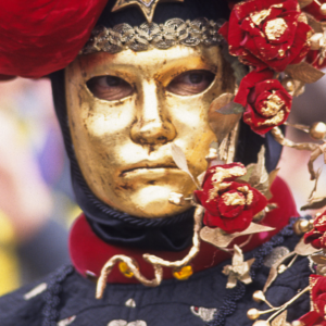 Volto in Gold, Black, and Red